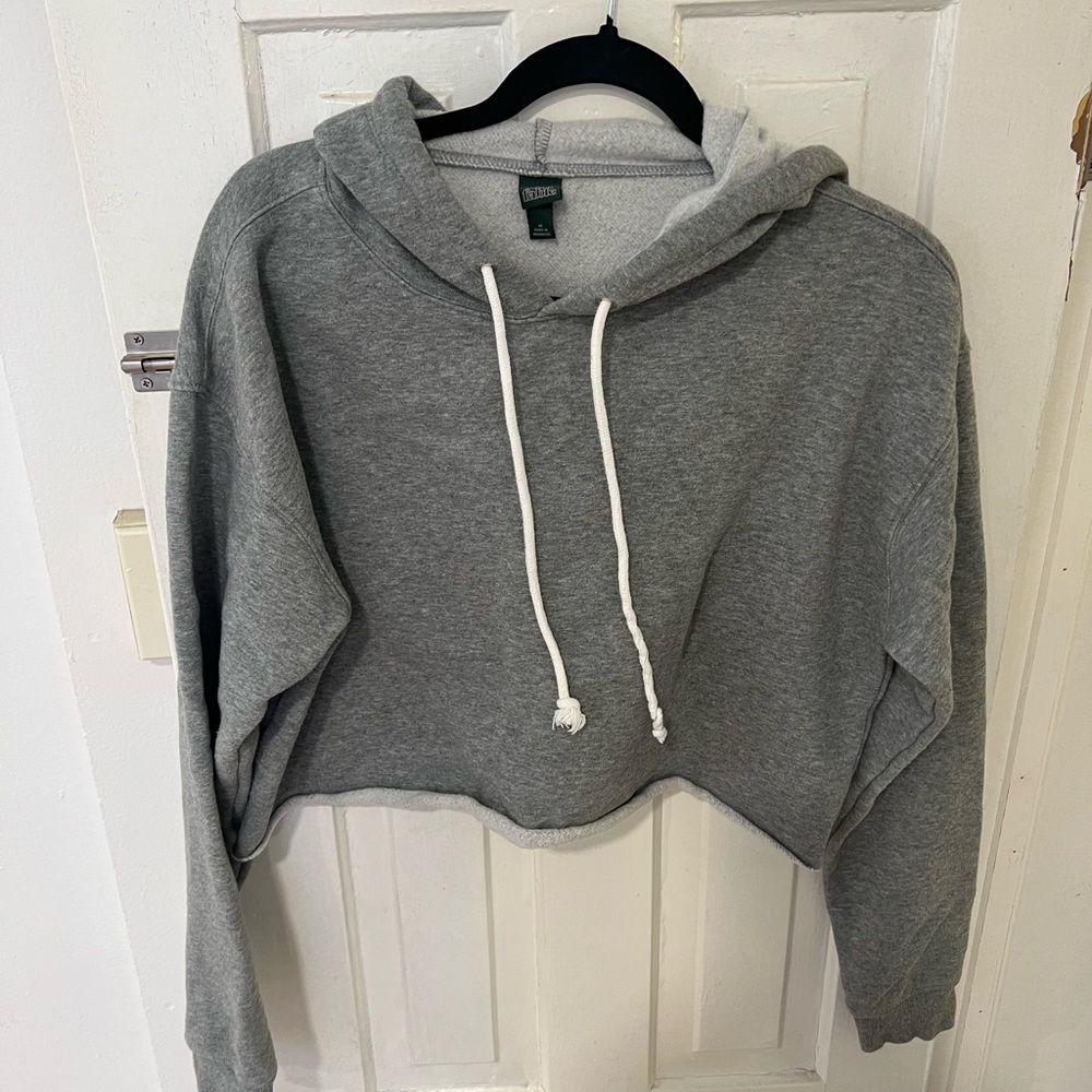 Wild Fable Cropped Hoodie Size Medium